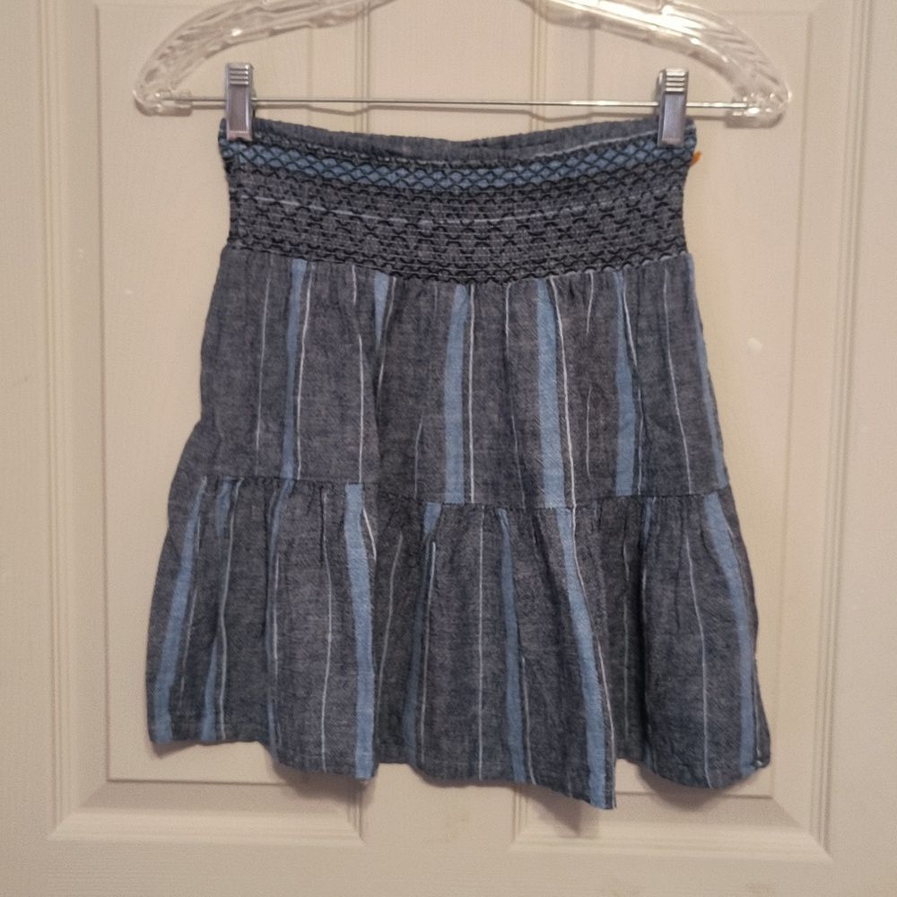Indigo Rein Smocked Waist Blue Striped Tiered A Line Skirt Size S Linen Blend - Picture 2 of 6